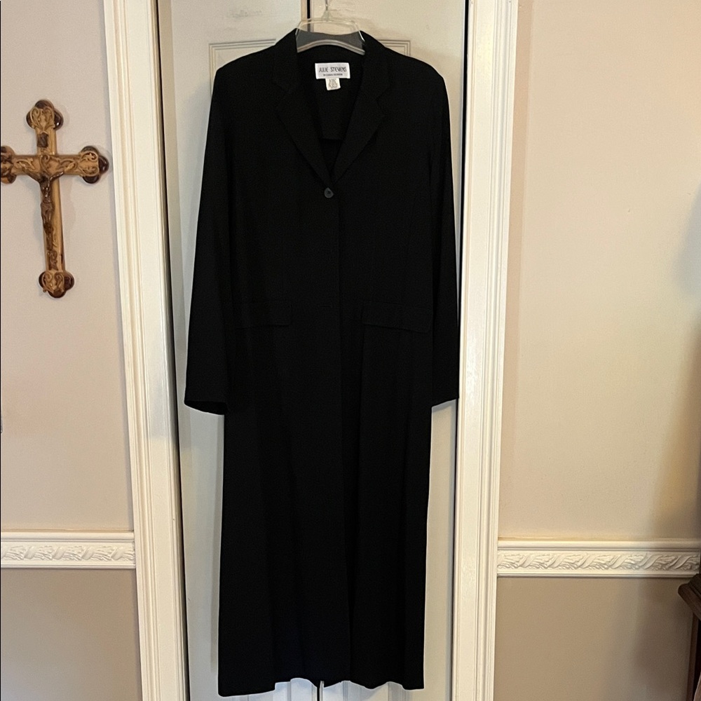 Elegant Black Trench Coat/Blazer